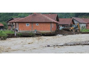 BOSNA'DA SEL FELAKETİ!