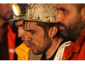 MADENCİLER SESSİZ BEKLEYİŞLERİNİ SONLANDIRDI