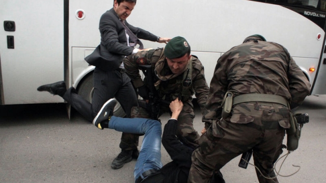 YUSUF YERKEL GÖREVDEN ALINDI