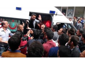 AĞRI'DA GERGİNLİK 6 YARALI VAR