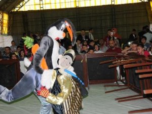 HAKKARİ İLK KEZ SİRK GÖRDÜ