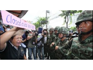 HALK DARBEYE HASRETMİŞ