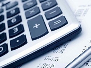 EKONOMİ BAKANI MERKEZ BANKASINI ELEŞTİRDİ