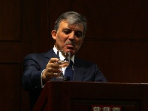 ABDULLAH GÜL'E " UTANMIYOR MUSUNUZ?"