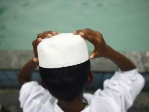 180 vakit camiye gelene tablet bilgisayar