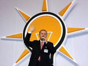 AKP'DE TOPLU İSTİFA