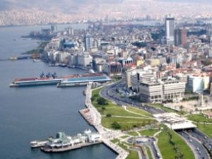 Yunanlılar gözünü İzmir'e dikti!