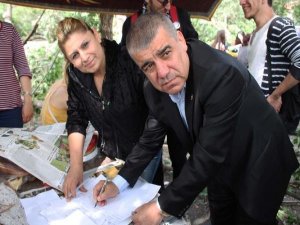 AMASYA'DA "AĞAÇLAR KESİLMESİN  İSYANI"