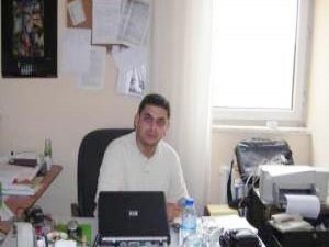 ÖĞRETİM ÜYESİNİN BOĞAZINI PROFESÖR KESMİŞ