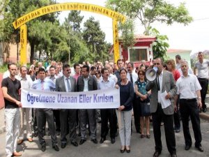 ZONGULDAKLI ÖĞRETMENLER EYLEMDE