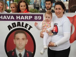 SESSİZ ÇIĞLIĞA 14 AYLIK KIZI İLE KATILDI