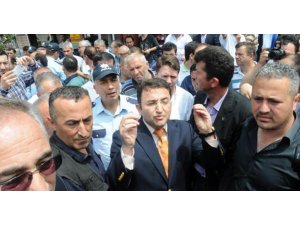 GİRESUN'DA İSTİKLAL MARŞI GERGİNLİĞİ