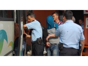 LİSELİ KIZLA CİNSEL İLİŞKİYE GİREN 11 KİŞİ TUTUKLANDI