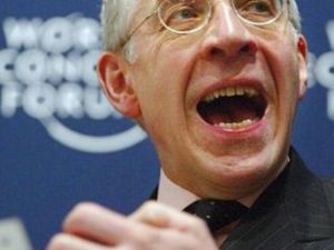 Straw: "Erdoğan yeni bir 60'lar kuşağı ruhuyla karşı karşıya"