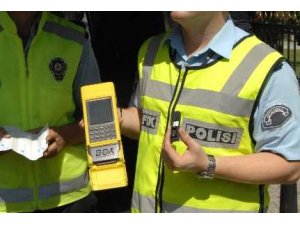 ŞOFÖRLER UYUŞTURUCU ÖLÇER MAĞDURU