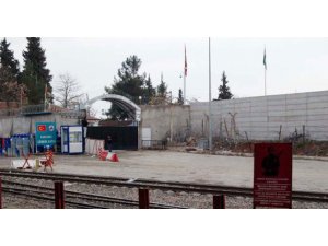 IŞİD TÜRKİYE SINIRINDA AYLARDIR CİRİT ATIYOR