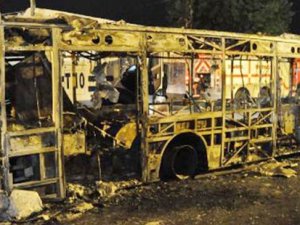 İSTANBUL'DA MASKELİ GURUP DEHŞET SAÇTI