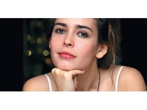 PELİN BATU'DAN HÜKÜMET'E SERT SÖZLER