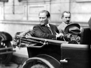 ANITKABİR'DE 80 YIL SONRA BİR İLK