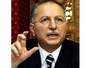 İHSANOĞLU TWİTTER HESABI AÇTI