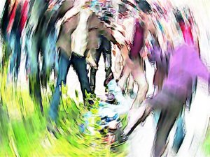 TECAVÜZCÜ LİNÇ EDİLEREK ÖLDÜRÜLDÜ