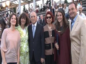 EKMELEDDİN İHSANOĞLU MEZUNİYET TÖRENİNE KATILDI