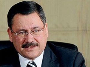 Melih Gökçek, kendisini ve Başbakan'ı, ''Türkiye'nin en aykırı iki tipi'' olarak niteledi.