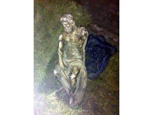 ZEUS’U SAMANLIKTA BASTILAR