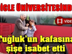 Aysel Tuğluk'un Kafasına Şişe İsabet Etti