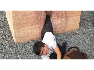 DEV VAJİNA GENÇ ÇOCUĞU BÖYLE YAKALADI