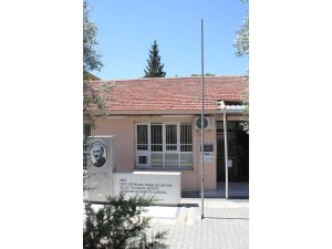 BAYRAKLI'DA TÜRK BAYRAĞI'NA ZARAR VERİLDİ İDDİASI