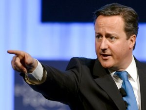 İNGİLTERE'DE İSTİFA DEPREMİ