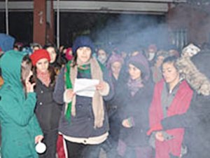 AKP'Yİ ELEŞTİREN ÖĞRENCİYE YURT YOK