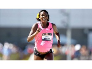 8.5 AYLIK HAMİLE ATLET BÖYLE KOŞTU