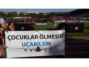 ODTÜ MEZUNİYETİ TWİTTER'I SALLADI