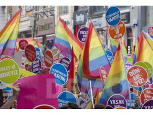 EŞCİNSEL İMAMDAN LGBTİ'YE DESTEK