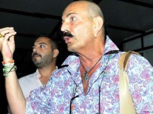 İPEKÇİ İSYAN ETTİ: "NASIL BİR MİLLETİZ..!"