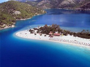 TATİL CENNETİ BÖYLE PEŞKEŞ ÇEKİLDİ