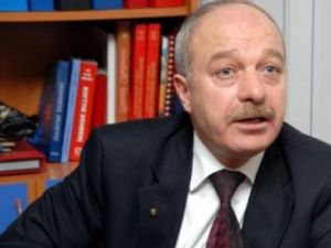 Erdal Sarızeybek Halk TV'nin telefonlarını kilitledi...