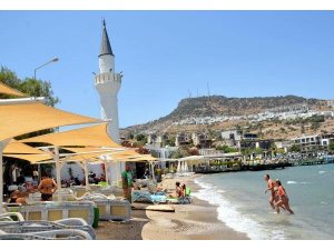 PLAJA CAMİ'YLE GİRDİLER