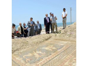 EŞİ BENZERİ OLMAYAN EROS MOZAİĞİ