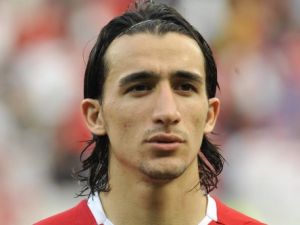 Fenerbahçe'li Futbolcu Beyin Sarsıntısı Geçirdi