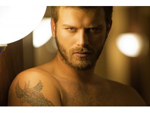 KIVANÇ TATLITUĞ YENİ OYUNCAĞINA KAVUŞTU