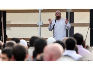 ALMANYA'DA IŞİD PANİĞİ BAŞLADI