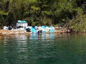 LÜKS YATLAR DENİZİ BU HALE GETİRDİ