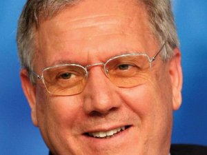 AZİZ YILDIRIM KOLLARI SIVADI