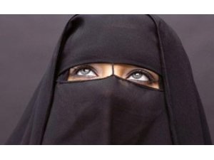 BURKA YASAĞINA AHİM'DEN DESTEK