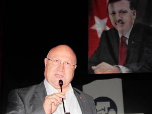 BİR ERDOĞAN KLASİĞİ: HER ŞEYE SİYASET BULAŞTIRIYOR!