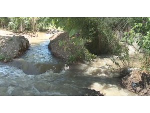 ÇİFTÇİLER ÇARESİZ! KANALİZASYON SUYUNA KALDILAR!