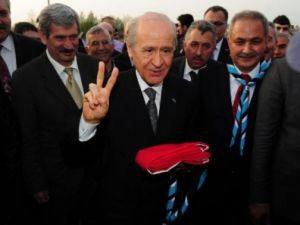 Bahçeli selamları karıştırdı
